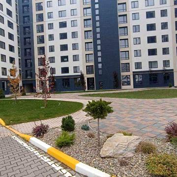 Купуй 1 кімн. кв та заходь вже на ремонт.  Газове опалення.