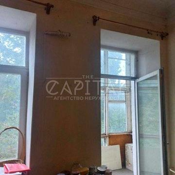Продаж 4х кімнатної квартири 140кв.м. 2й поверх центр Київа під ремонт