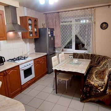 Героїв просп., 35