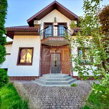 Центральна вул.