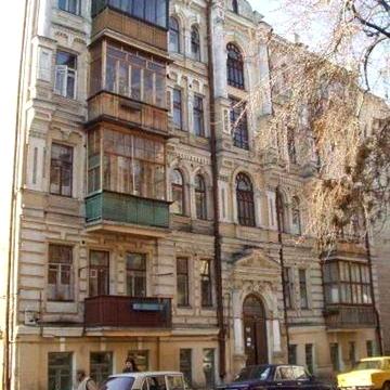 без% Подільський район вулиця Ярославська 31