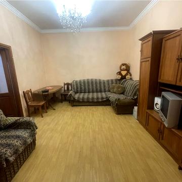 Базарна вул., 3