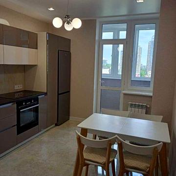 Cдам свою двух комнатную квартиру в Аркадии.