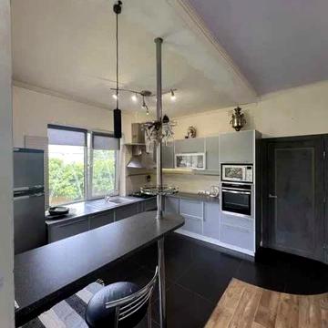 (13) Продам 2-поверховий будинок в смт.Таїрове