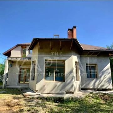 2-га Лінія вул., 5
