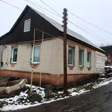 Продам дім. З недоробленим ремонтом