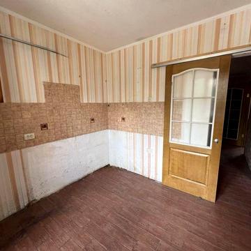 Продам 2х.ком. Каменское левый берег 4эт. Кирпичный Дом