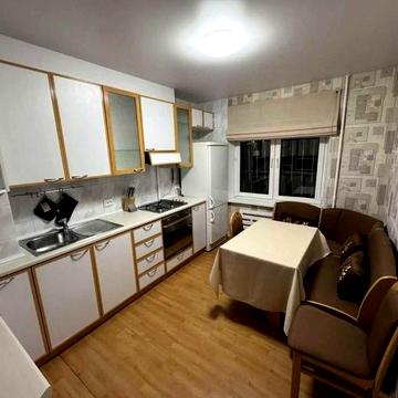 Сдам, 2 комнатную квартиру, проспект Героев, 45