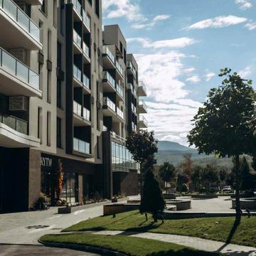 Продаж. Смарт квартира з власним ДВОРИКОМ. 39.93 м.кв. Тячів ЖК SKY CITY