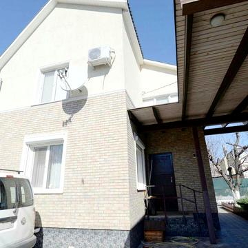 Торг Сдам дом 4 к 180 м ,оптиковолокно интернет,с подвалом 2эт ,генера