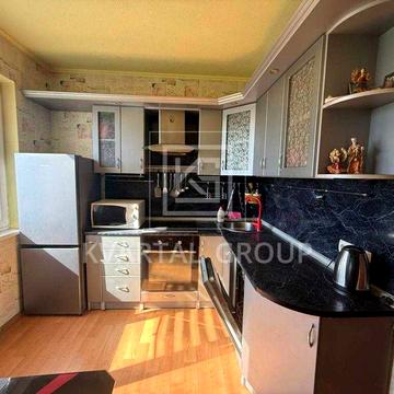 Продам ГАРНУ 2к квартиру з ремонтом, меблями, технікою. Балкон.