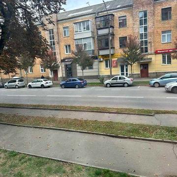 Продається 3х кімнатна квартира в самому центрі Чернігова