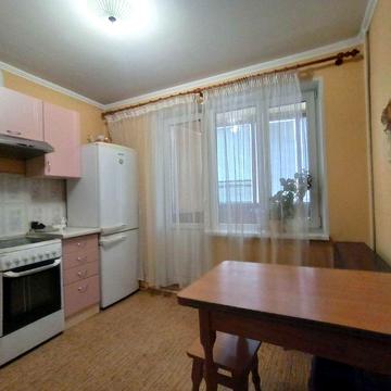 Оренда 2х кімнат. квартири Романа Шухевича (Генерала Ватутіна) 2 Б