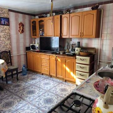 Продається пів будинку на Новомиколаївці