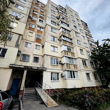 Вулиця Героїв України, 33