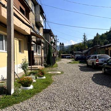 Затишна квартира в місті Рахів.