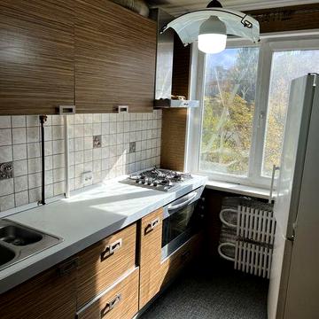 Продам 2 ком 4/9 Зарічний( Соколовська) буд 2