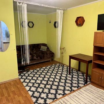 Здам 1к.кв.3.5 км,від м.Академ.Повністю облаштована.Вільна.