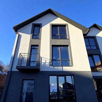 Продаж! Таунхаус в м.Чернівці, вул. Бережанська