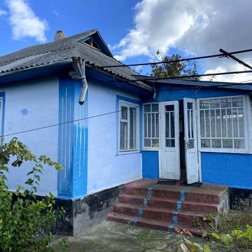 Продам будинок в м.Ямпіль Вінницькоі обл.
