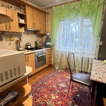 Довгострокова оренда 1к Квартира Левка Лук’яненка (Ватутіна) вулиця