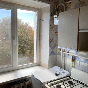 Продаж однокімнатної квартири на Космонавтів