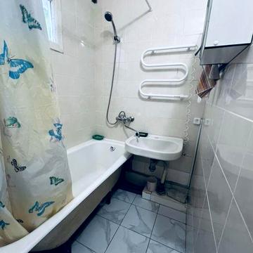 Здам 2 к квартиру на Бєляєва