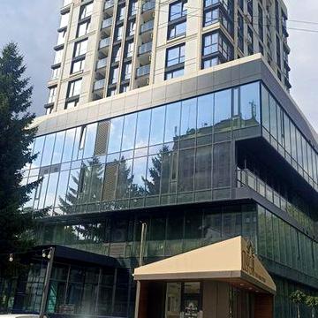 Продаю 2 кім квартиру в новобудові  в центрі міста ЖК Соурендж