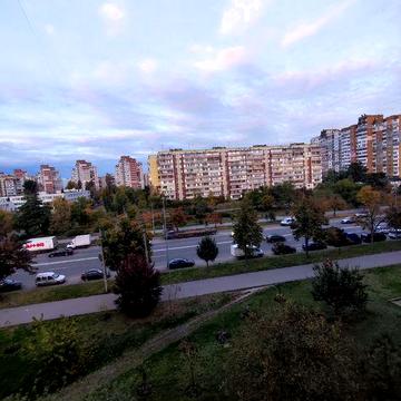 Здам 2 окремі кімнати в 3-кім квартирі по вул. С.Лифаря,1