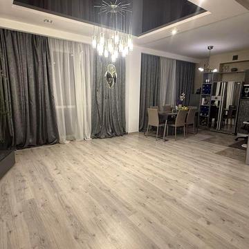 Продам квартиру з ремонтом та меблями