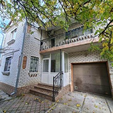 Будинок  на Пивзаводі/ Бобринецький шлях.