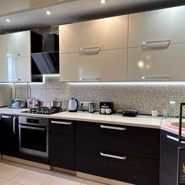 Продам 3-ох кімнатну квартиру-студію