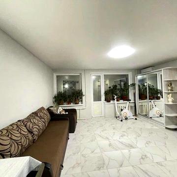 Квартира з газом в цегляному будинку в Подільському районі