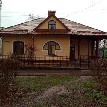 Будинок центрі міста Радехів
