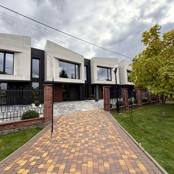 Таун 140 м2 ‼️ центральні комунікаціі ‼️ Парк через дорогу