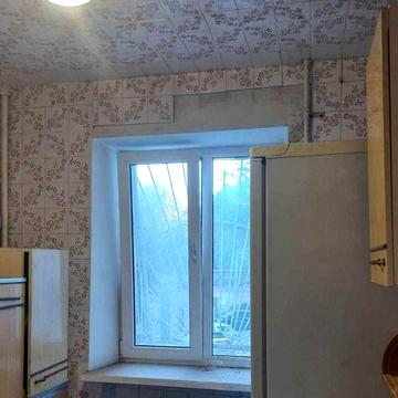 Продам 2 ком. квартиру ул. Сегедская  Кирпичный дом