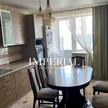 Продаж 3к кв. 87.8 кв. м на вул. Бориспільська 23А ЖК Оберіг