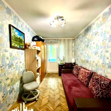 м Дарниця, Соловяненка 4, продаж 3к квартири,не високий поверх !