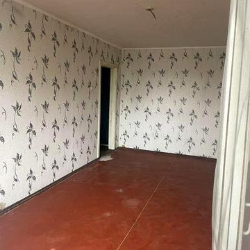 Продам однокомнатную квартиру под ремонт проспект Мира 201а