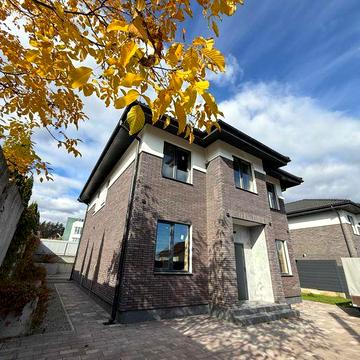 Якісний будинок 145м2 , Стоянка, Газ, 10 хв до Києва, Без комісії