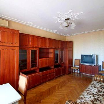 Оренда   3-х кімнатної квартири  вул. Вербицького 26