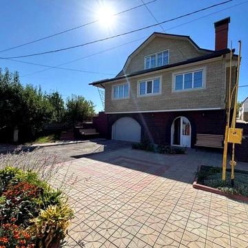 Продаж 2 поверхового будинку з ремонтом м.Тульчин