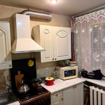 Продам 2 комн квартиру Янгеля дом 9