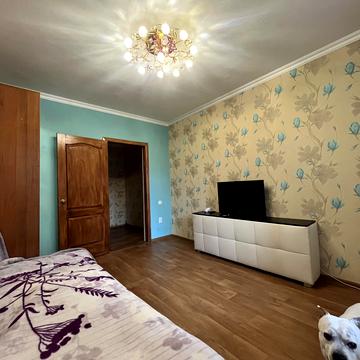 Владислава Бувалкіна вул. (Бочарова Генерала), 52