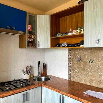 Продаём 1 комнатную квартиру в центре поселка Малиновка