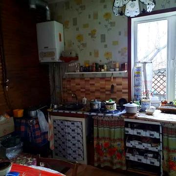 Продам дом на две половины в п. Эсхар