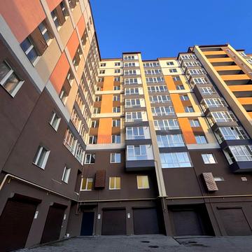 Максима Залізняка вул., 1б