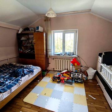 Опенда затишного будинку 3 кім с, Оброшено