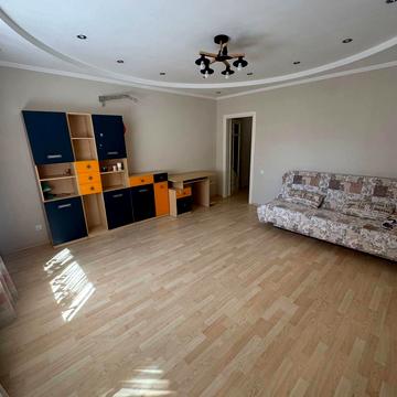 Старицького вул., 20/1