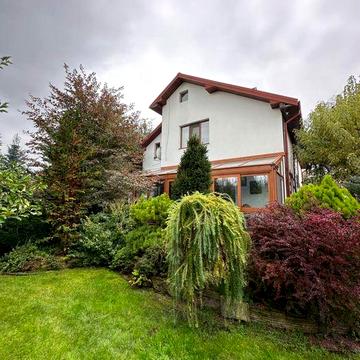 Елітний будинок з басейном , сауною , спортзалом біля Міського Озера